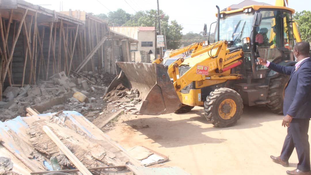 Read more about the article Okaikwei North MCE Leads Demolition of Illegal Structures in Abofu.